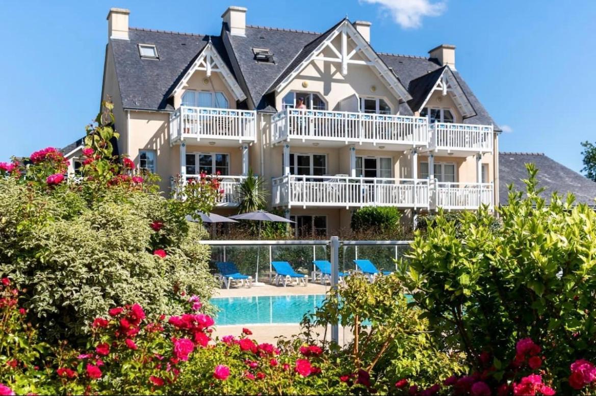 Апартаменты Cap Coz Sea Side Фуэнан Экстерьер фото